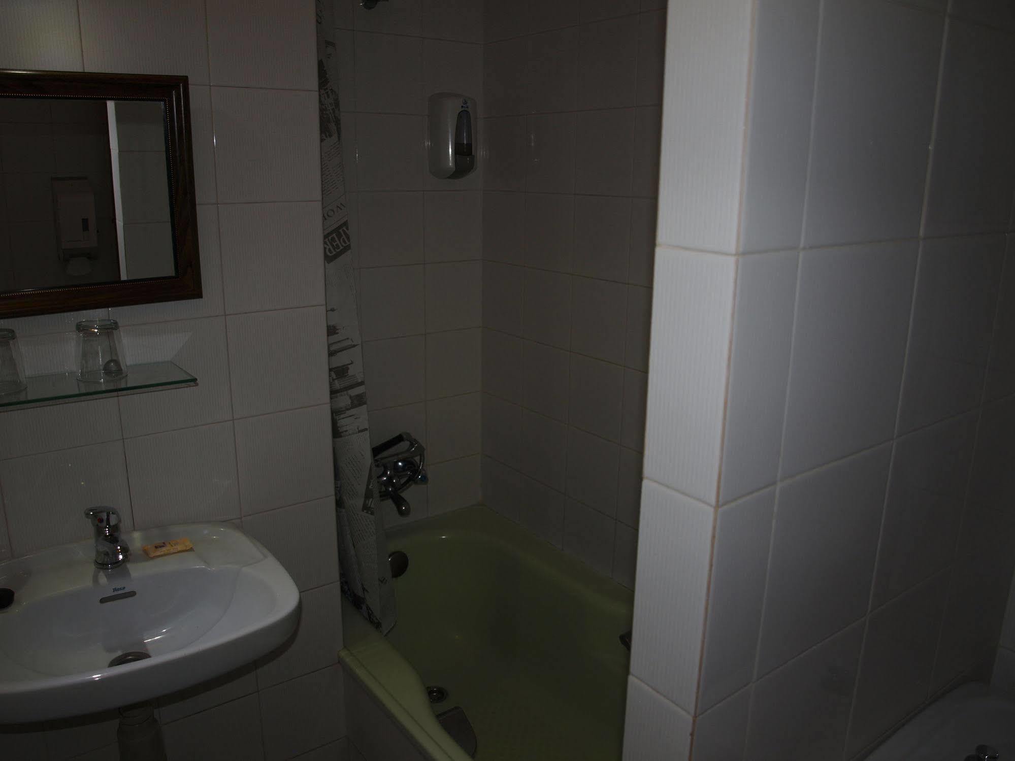 א-קורוניה Hotel Francisco Javier מראה חיצוני תמונה